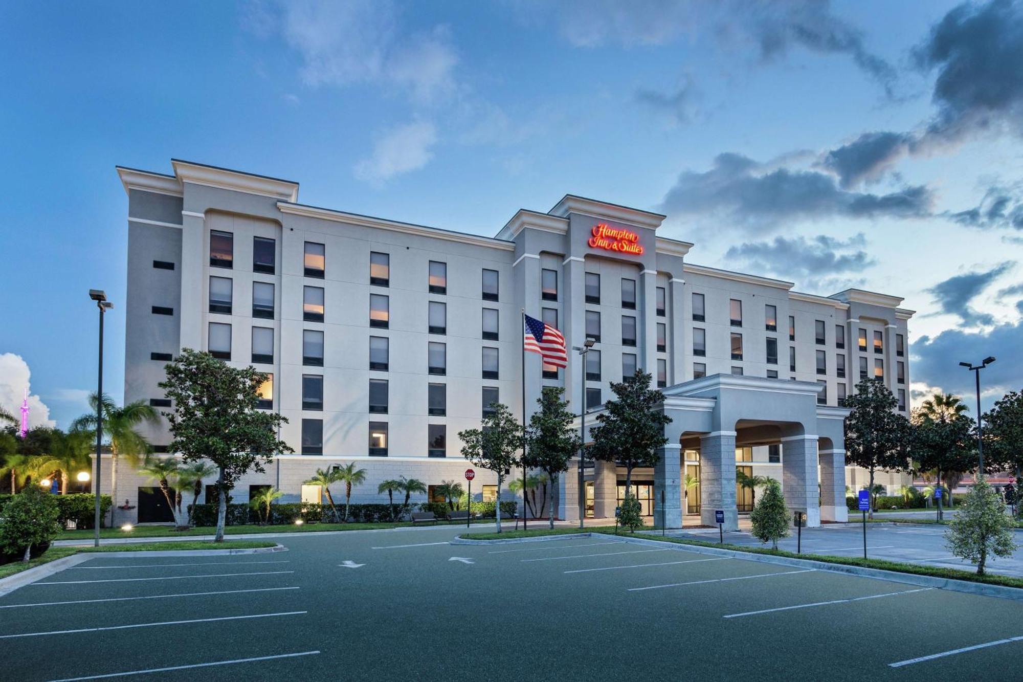 Hampton Inn & Suites Orlando International Drive North Exterior foto